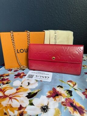 Louis Vuitton Fuchsia Vernis Monogram Chain Wallet